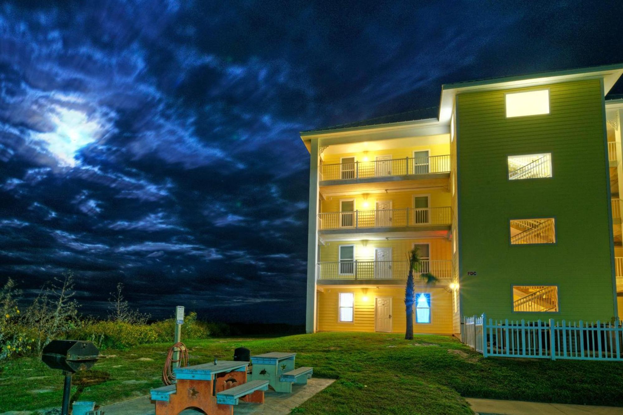 Salt Sun By Avantstay Beach Access Pool Port Aransas Eksteriør billede