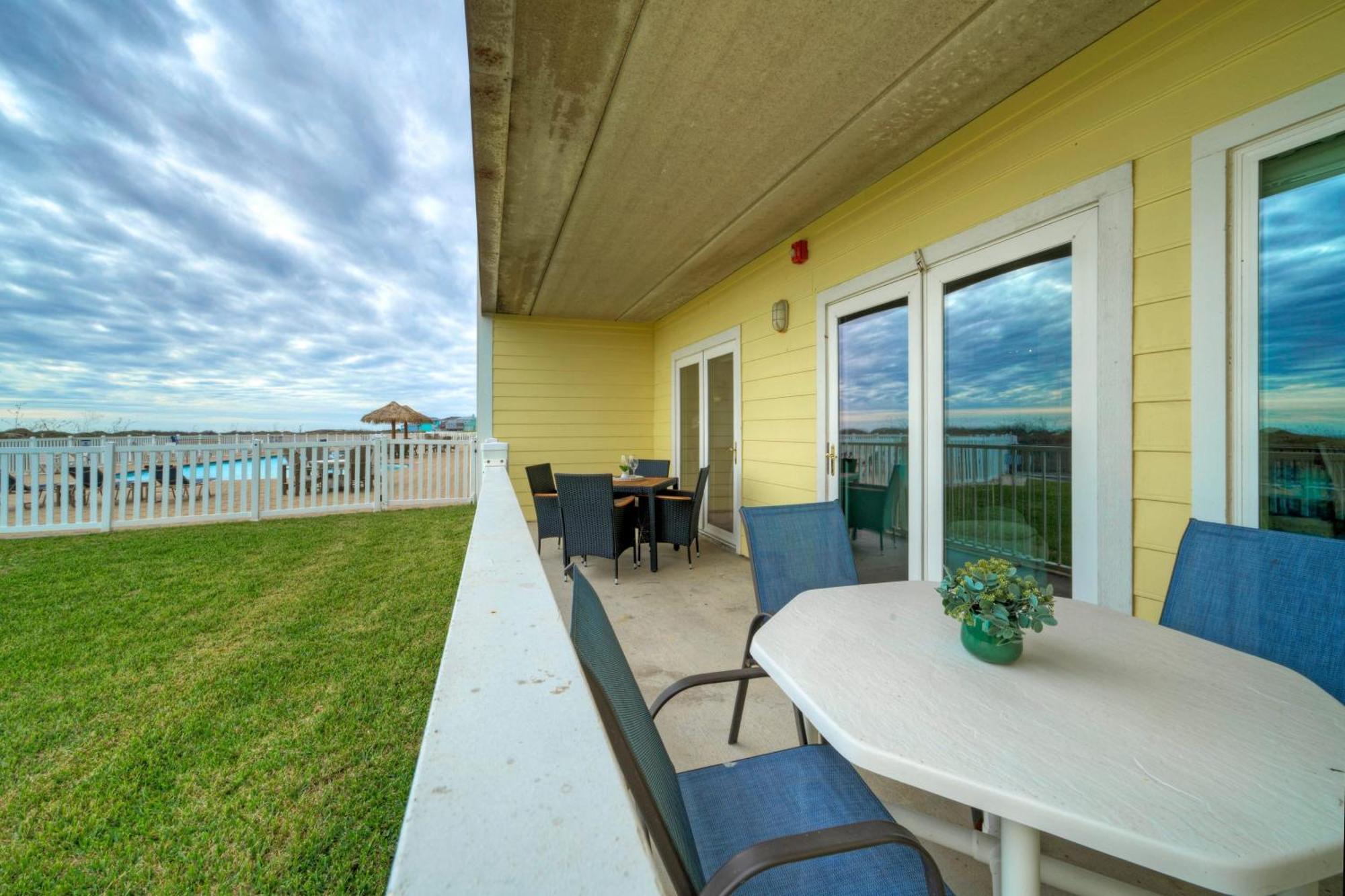Salt Sun By Avantstay Beach Access Pool Port Aransas Eksteriør billede